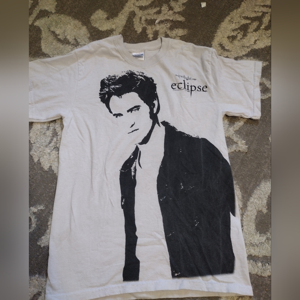 Rare Twilight Saga Eclipse Edward shirt